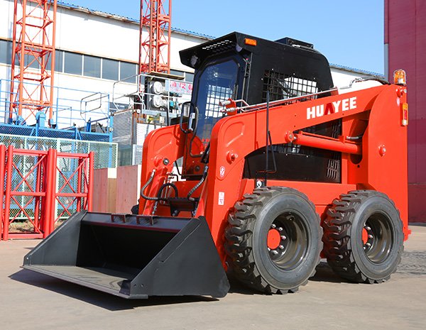 HJC100 MINI CARGADOR ESTILO BOBCAT DE 3 PALAS 1200KG 100HP 842951 - Imagen 3
