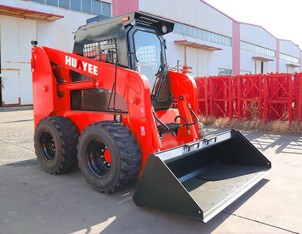 HJC100 MINI CARGADOR ESTILO BOBCAT DE 3 PALAS 1200KG 100HP 842951 - Imagen 4